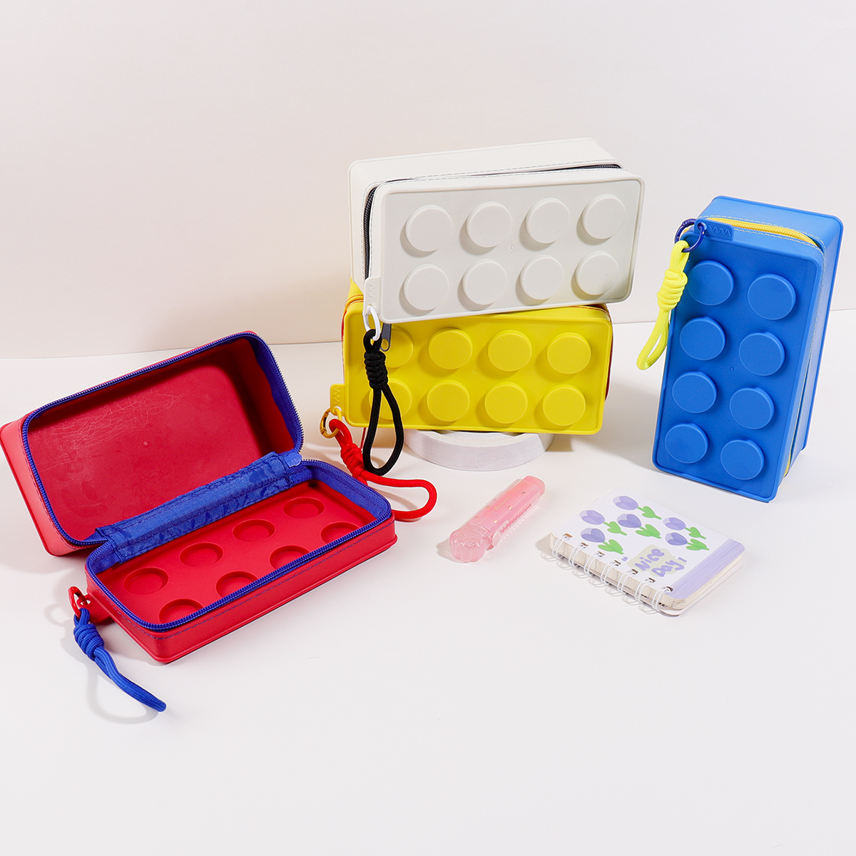 Retro monochrome building bloc - Stationery Office And School Supply Stores review and price